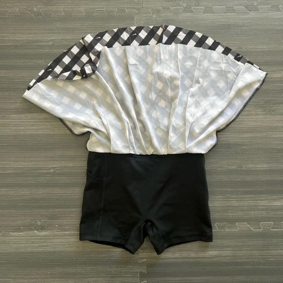 Nike Women's Black and White Skater Tennis Skirt - Picture 4 of 6